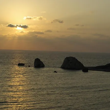 5 Bedroom Rio With Large Private Pool And Hot Tub, Aphrodite Hills Villa