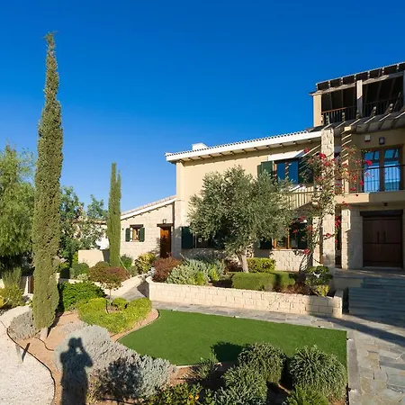5 Bedroom Rio With Large Private Pool And Hot Tub, Aphrodite Hills Villa *