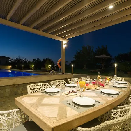 5 Bedroom Rio With Large Private Pool And Hot Tub, Aphrodite Hills *