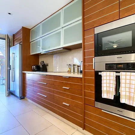 5 Bedroom Rio With Large Private Pool And Hot Tub, Aphrodite Hills Kouklia