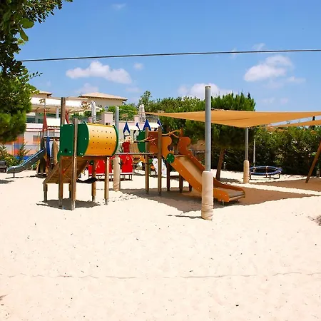 5 Bedroom Rio With Large Private Pool And Hot Tub, Aphrodite Hills