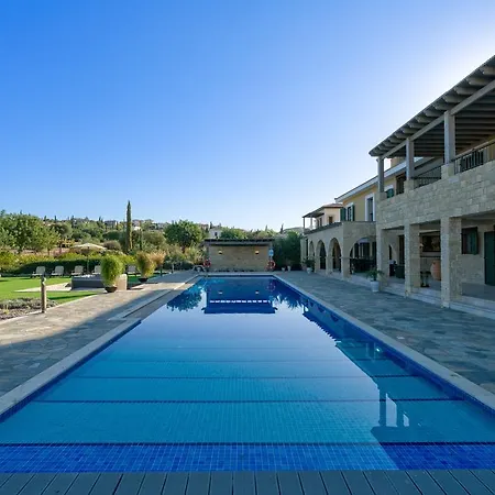 5 Bedroom Rio With Large Private Pool And Hot Tub, Aphrodite Hills Kouklia