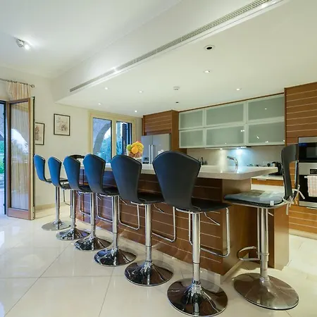 Villa 5 Bedroom Villa Rio With Large Private Pool And Hot Tub, Aphrodite Hills Resort