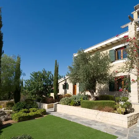5 Bedroom Villa Rio With Large Private Pool And Hot Tub, Aphrodite Hills Resort Villa