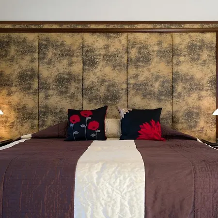 5 Bedroom Rio With Large Private Pool And Hot Tub, Aphrodite Hills *