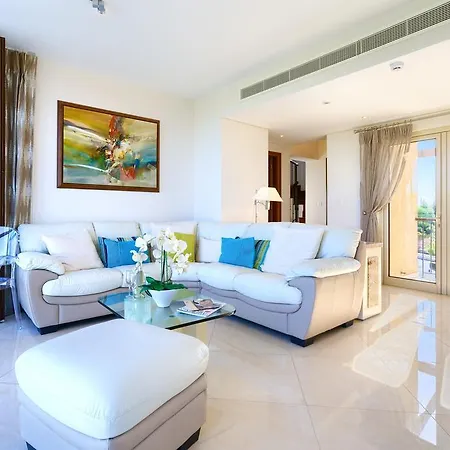5 Bedroom Rio With Large Private Pool And Hot Tub, Aphrodite Hills *