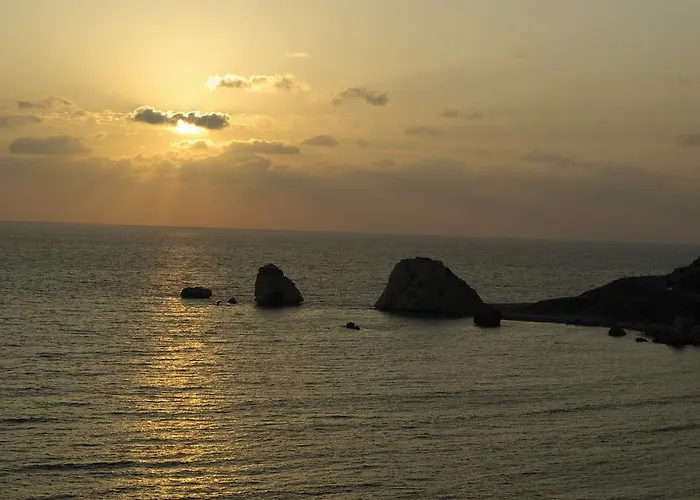 5 Bedroom Rio With Large Private Pool And Hot Tub, Aphrodite Hills Villa