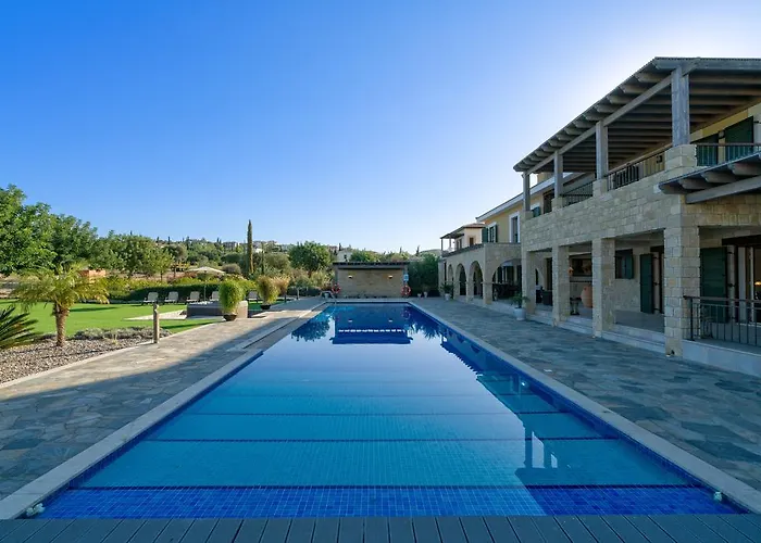5 Bedroom Rio With Large Private Pool And Hot Tub, Aphrodite Hills Kouklia
