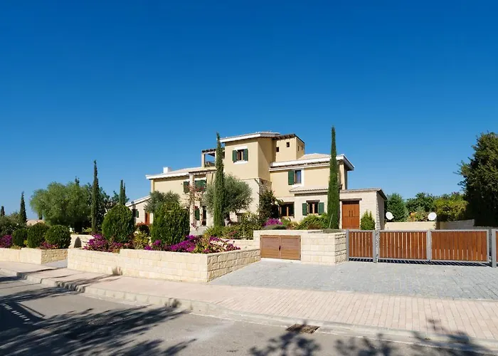 Villa 5 Bedroom Rio With Large Private Pool And Hot Tub, Aphrodite Hills Kouklia