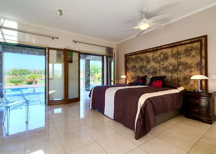 5 Bedroom Rio With Large Private Pool And Hot Tub, Aphrodite Hills Villa