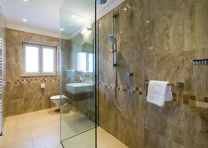 5 Bedroom Rio With Large Private Pool And Hot Tub, Aphrodite Hills