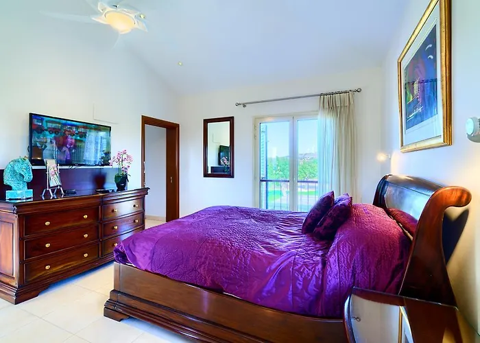 5 Bedroom Rio With Large Private Pool And Hot Tub, Aphrodite Hills Villa *